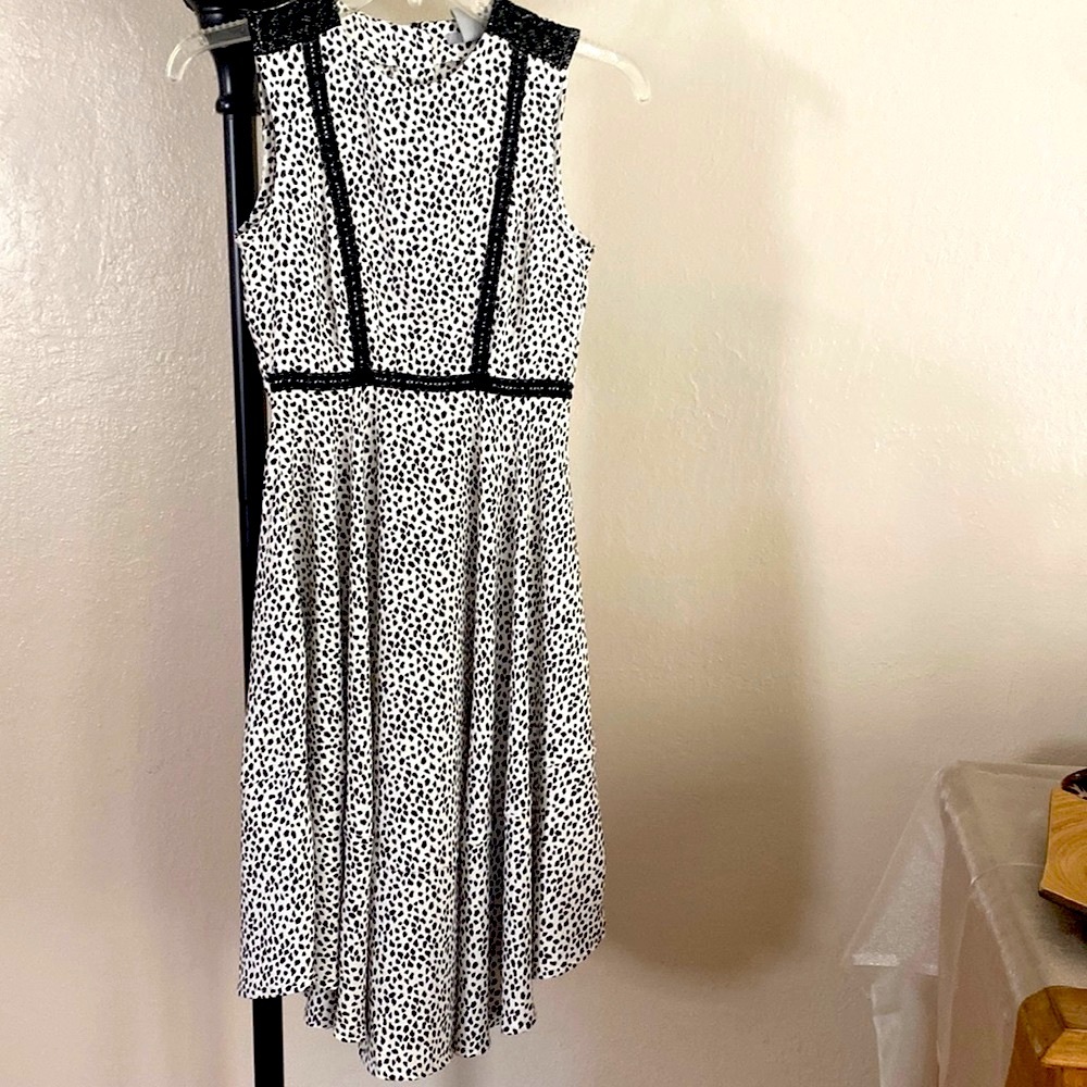 H&M womens dress 👗 - SIZE 2
